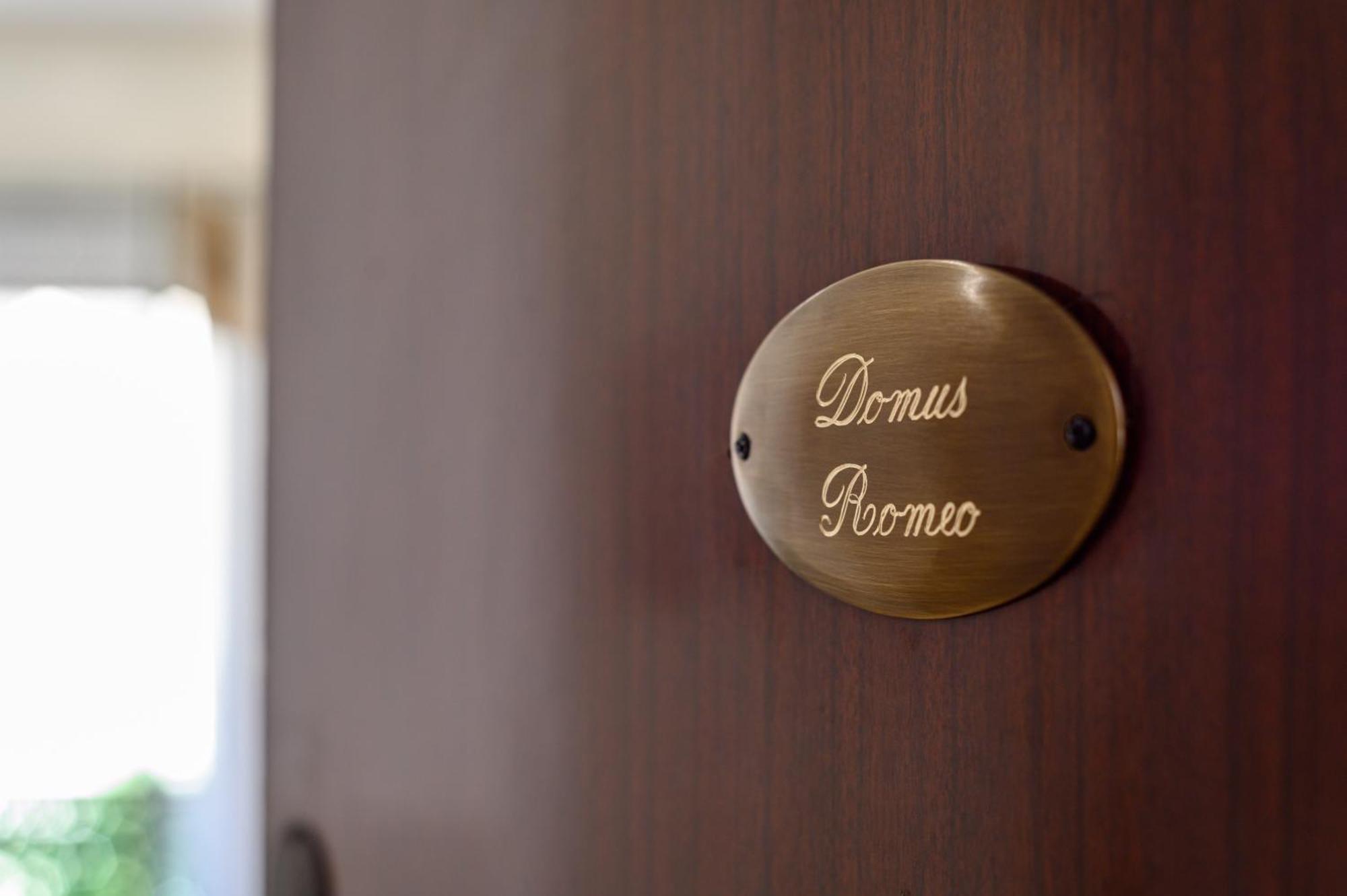 Domus Romeo Daire Napoli Dış mekan fotoğraf